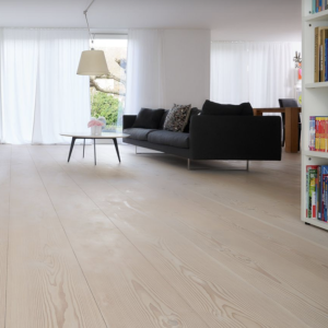 Hiram Habitat – Douglas fir wide plank flooring